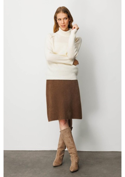 Kadın Tam Balıkçı Yaka Kolu Boncuklu Yün Kazak Kemik indirimleri