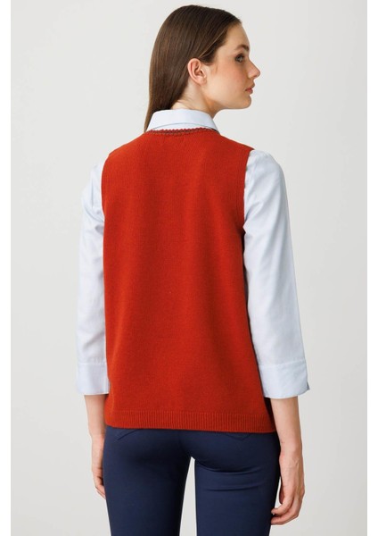 Kadın Sıfır Yaka Cebi ve Yakası Renkli Tığlamalı Yün Süveter K.kiremit fırsatları