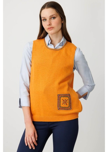 Kadın Sıfır Yaka Cebi ve Yakası Renkli Tığlamalı Kaşmir Süveter K.k.içi fırsatları