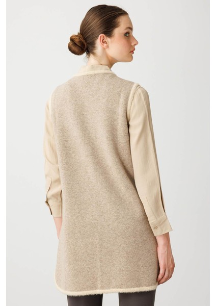 Kadın Sıfır Yaka Çiçekli Uzun Yün Yelek K.bej modelleri