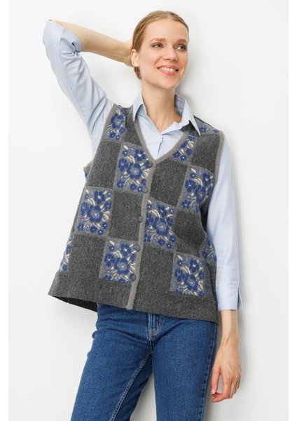 Kadın Pıtırcık Çiçekli Patchwork Keçe Yün Yelek Füme_mavi