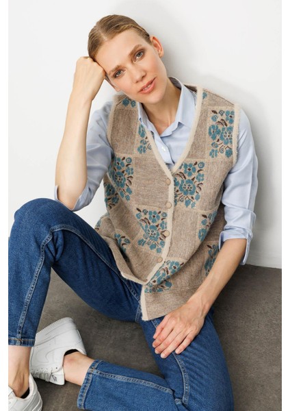 Kadın Pıtırcık Çiçekli Patchwork Keçe Yün Yelek Bej_m.yeşili fiyatları