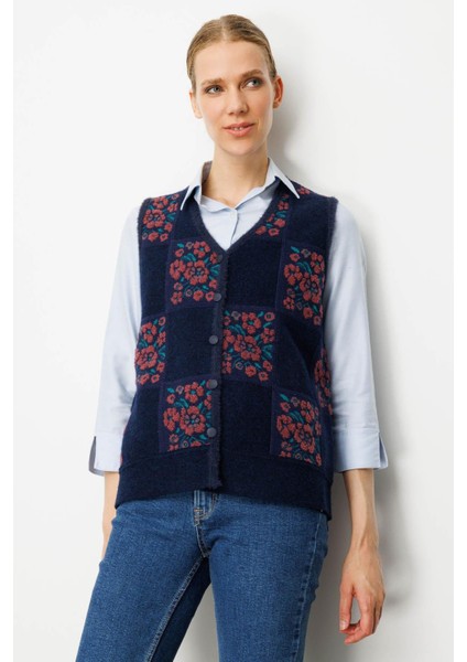 Kadın Pıtırcık Çiçekli Patchwork Keçe Yün Yelek K.g Kurusu modelleri