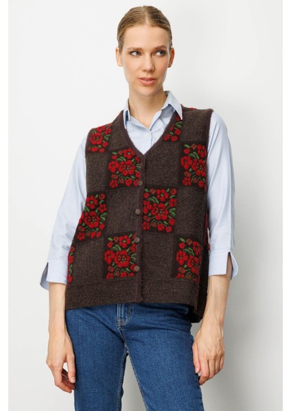 Kadın Pıtırcık Çiçekli Patchwork Keçe Yün Yelek K.kahve_k.kırmızı fiyatları