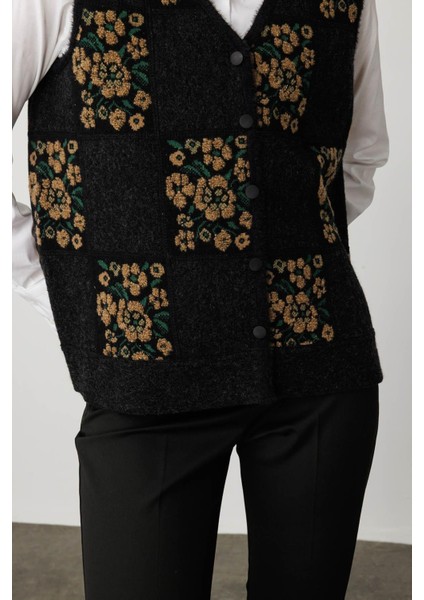 Kadın Pıtırcık Çiçekli Patchwork Keçe Yün Yelek Siyah_v.camel fırsatları