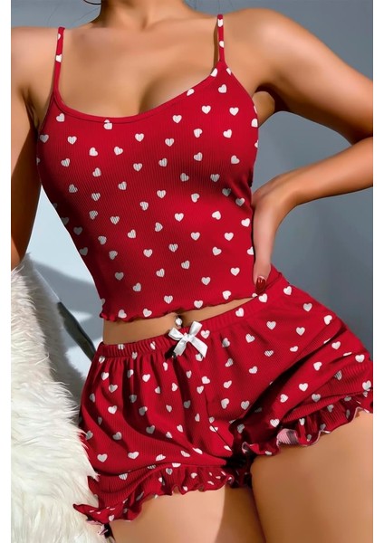 Pamuklu Kırmızı Üstüne Beyaz Kalp Desen Fitilli Askılı Şortlu Pijama Takımı fiyatları