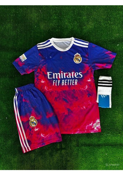 Real Madrid Özel Tasarım Kırmızı Dalgalı Çocuk Forması 4 Lü Set fiyatları