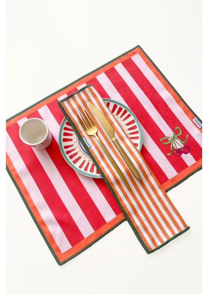 Kiraz Desenli, Dijital Baskılı, Renkli, Çizgili, Kenar Biyeli Amerikan Servis 35X45 cm (1 Adet) fırsatları