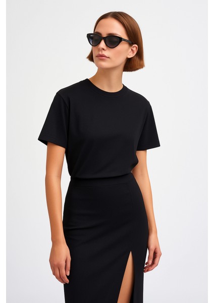 Kadın %100 Organik Pamuk Relaxed Fit Yuvarlak Yakalı Beyaz T-Shirt fırsatları