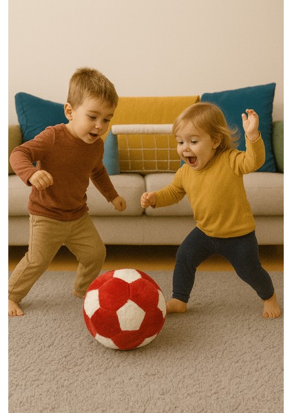Çocuklar Için Dolgulu Kırmızı Beyaz Futbol Topu Peluş Yastık