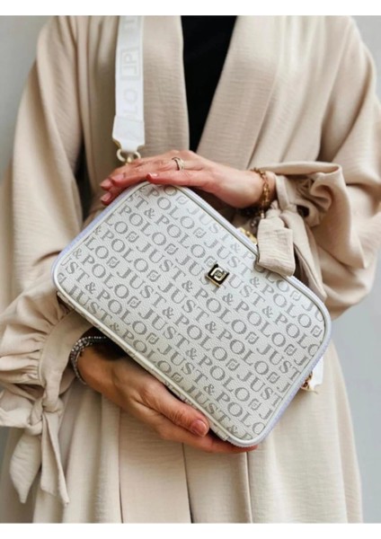 Kadın Orta Boy Şıklığı ve Konforu Buluşturan Omuz Çantası Shoulder Bag 232053MH fiyatları