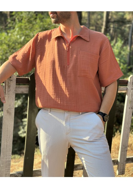Kısa Kollu Tek Cepli Müslin Kumaş Gömlek