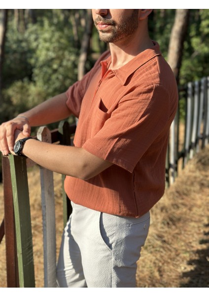 Kısa Kollu Tek Cepli Müslin Kumaş Gömlek fiyatları