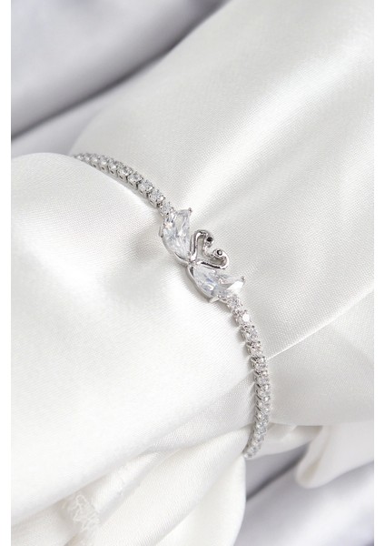 Pirinç Zirkon Taşlı Kuğu Model Gümüş Renk Asansörlü Kadın Bileklik - TJ-BB7463