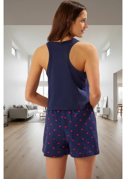 Yazlık %100 Pamuk Kadın Pijama Takımı; Kalpli Desen Regular Kalıp Kolsuz Atlet ve Şort modelleri
