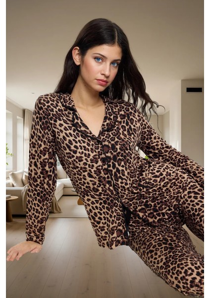 Şık Leopar Desenli Örme Pijama Takımı Viskoz ve Elastan Karışımı Rahat Kalıp Özel Tasarım