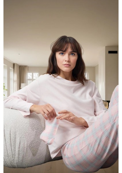 Şık Ekose Desenli Pamuklu Pijama Takımı Bisiklet Yaka Boru Paça Kışlık Günlük Kullanım Için fiyatları