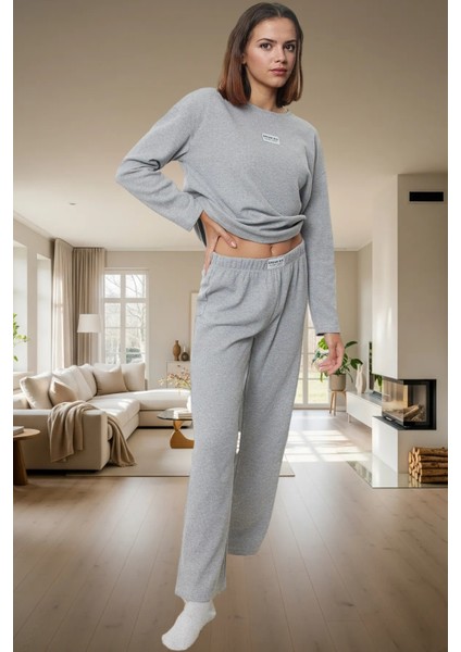 Örme Pijama Takımı 2 Parça Uzun Kollu Rahat Kalıp Evde Rahatlık Özenle Seçilmiş