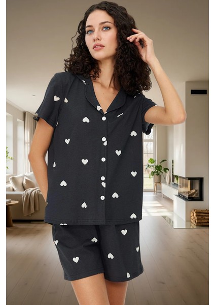 Kısa Kollu Pamuklu Pijama Takımı Kalpli Desenli Regular Kalıp Yazlık Ev Giyim Özenle Seçilmiş