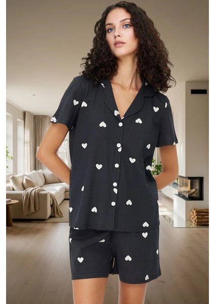 Kısa Kollu Pamuklu Pijama Takımı Kalpli Desenli Regular Kalıp Yazlık Ev Giyim Özenle Seçilmiş modelleri