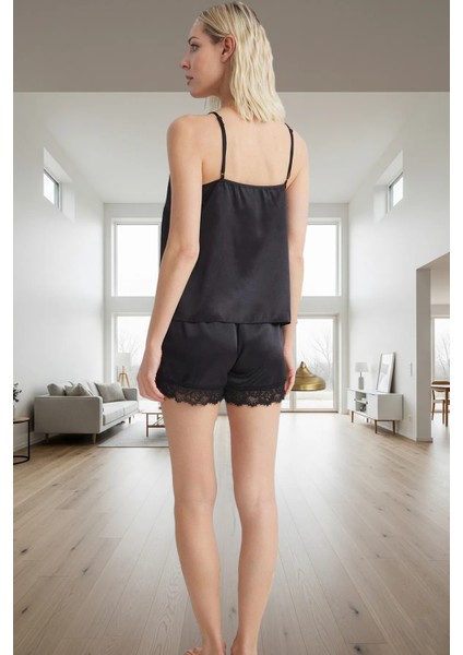 Yazlık Saten Pijama Takımı; Rahat Dantelli Regular Kalıp Premium Kalite Kullanım