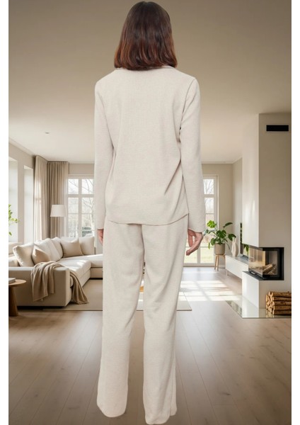 Örme Pijama Takımı Uzun Kollu Gömlek Yaka ve Boru Paça Tasarım Günlük Kullanım Için modelleri