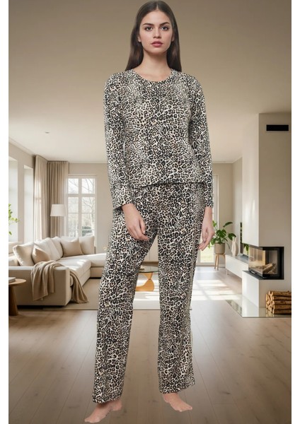 95 Pamuk 5 Elastan Örme Kumaştan Leopar Desenli Pijama Takımı Kış Mevsimi Için Ideal