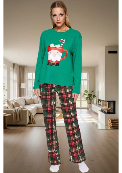 Rahat ve Sıcak Kışlık Pijama Takımı Yılbaşı Baskılı Pamuklu Konforlu Kesim Kullanım