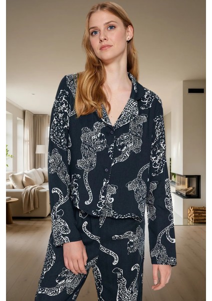 Kışlık Kaplan Desenli Shally Dokuma Pijama Takımı Mükemmel Uyum Seçkin Malzeme Özel Tasarım