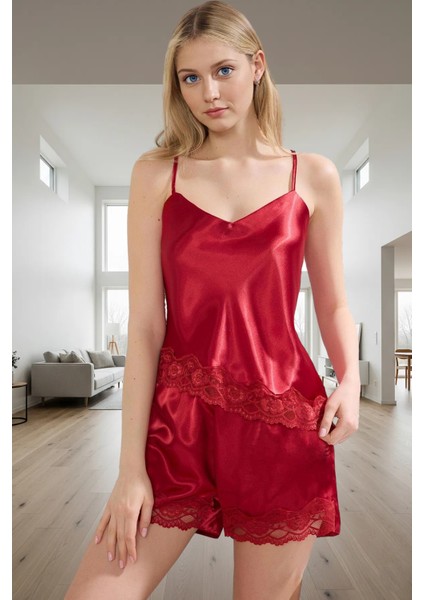 Rahat ve Şık Saten Pijama Takımı Ince Askılı Dantel Detaylı Yazlık