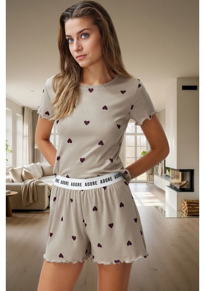 Rahat Yazlık Pijama Takımı Kalpli Desen Örme Kumaş Lastikli Şort Yüksek Kalite Mükemmel Uyum