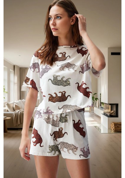 Kadın Örme Pijama Takımı Kaplan Desenli Yumuşak Pamuk Özel Tasarım Seçkin Malzeme