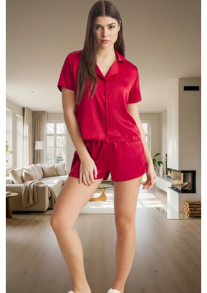 Yazlık Saten Pijama Takımı Kısa Kollu Regular Kalıp 100% Polyester Rahat ve Şık