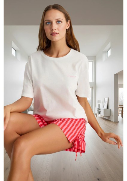 Yazlık %100 Pamuklu Pijama Takımı Çizgili Desen Bağlamalı Şort Regular Kalıp Trend Tasarım
