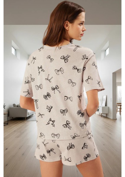 Pamuklu Pijama Takımı Kurdele Desenli Rahat Kalıp Profesyonel Görünüm ve Şık modelleri