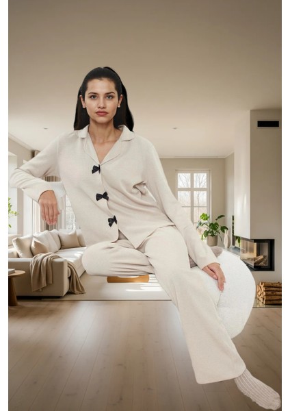 Örme Pijama Takımı Uzun Kollu Gömlek Yaka ve Boru Paça Tasarım Günlük Kullanım Için