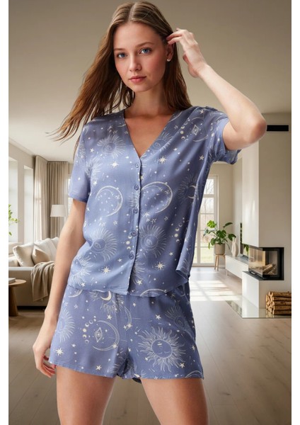 Rahat Ev Giyim Kadın Galaksi Desenli Viskoz Şortlu Pijama Takımı Zarifane Tasarım Özel
