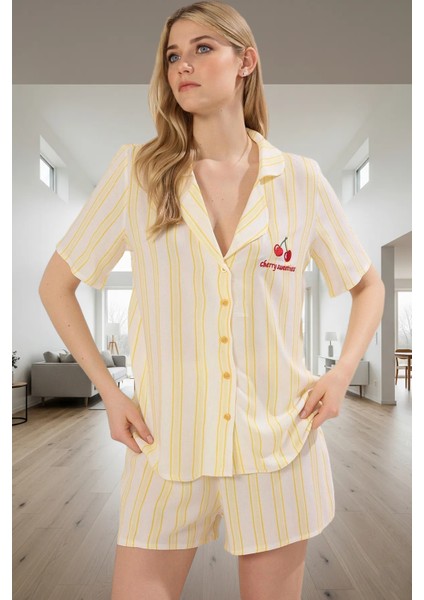 Homewear Çizgili Nakışlı Viskoz Pijama Takımı Şortlu ve Kısa Kollu Mükemmel Uyum