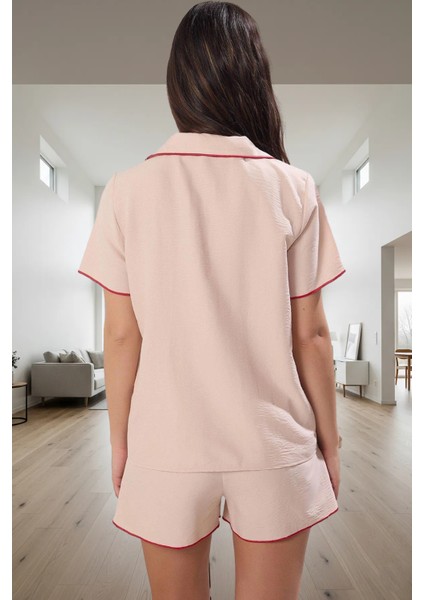 Yazlık Pijama Takımı Crinkle Saten Kumaş ve Kiraz Nakış Detayları Profesyonel Görünüm modelleri