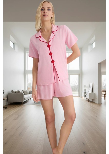 Yazlık Şortlu Pijama Takımı Nefes Alan Viskoz Kumaş Kalpli Detaylar Dayanıklı Malzeme