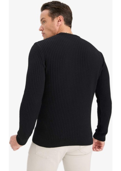 Standart Fit Bisiklet Yaka Basic Dokulu Triko Kazak indirimleri