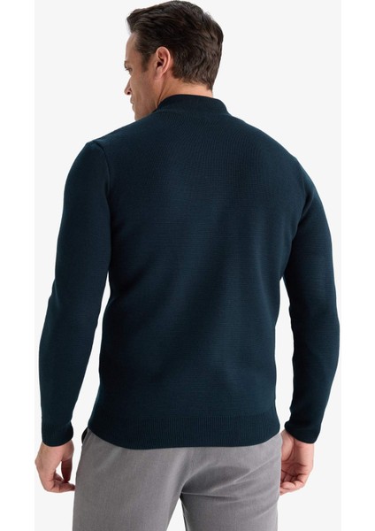 Standart Fit Normal Kesim Dik Yaka Yarım Fermuarlı Basic Düz Triko Kazak A5184AX25AU