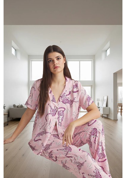 Şık Hayvan Desenli Viskon Pijama Takımı Rahatlık ve Stil Bir Arada Uzun Ömürlü Kaliteli Işçilik