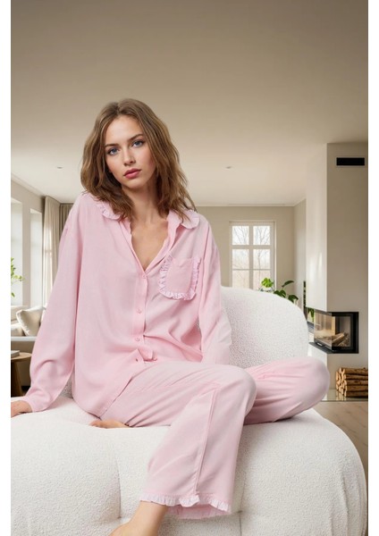 Regular Kalıp Uzun Kollu Boru Paça Pijama Takımı Rahat ve Şık Yüksek Kalite Kullanım