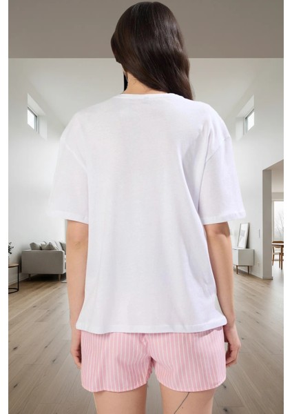 Yazlık Kadın Pijama Takımı; Şort ve Tişört Pamuklu Çizgili Rahat Şık Seçkin Malzeme modelleri