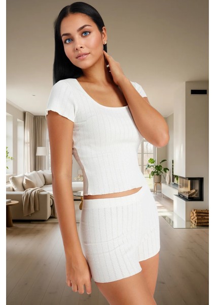 Şık ve Rahat Pijama Takımı %65 Polyester Yazlık Boru Paça Özenle Seçilmiş Trend Tasarım