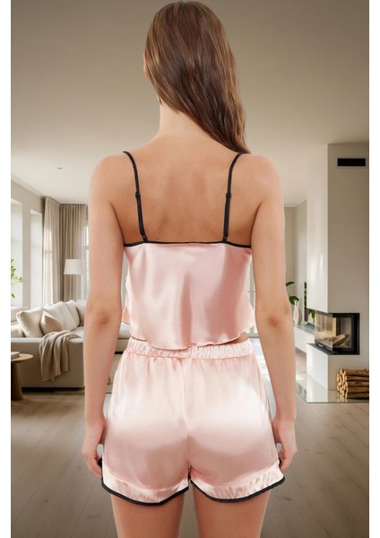 2'li Saten Pijama Takımı Ev Konforu ve Şıklığı Bir Arada Zarifane Tasarım Özenle Seçilmiş modelleri