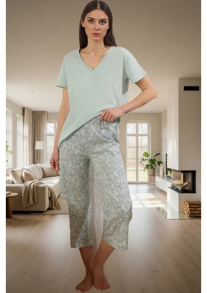 Çiçekli Kapri Pijama Yumuşak Örme Regular Kalıp Trend Tasarım Yüksek Kalite Seçkin Malzeme fiyatları