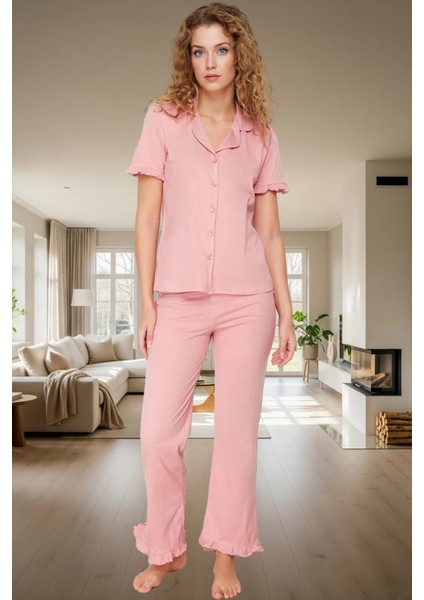 Şık Leopar Desenli Pamuklu Pijama Takımı Fırfır Detaylı Rahat Kesim Trend Tasarım