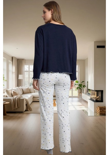 Galaksi Desenli Örme Pijama Takımı; Rahat ve Şık Görünüm Özenle Seçilmiş modelleri